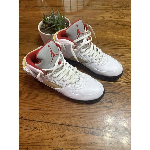 Size 11- Jordan 5 Retro White - Excellent Condition. - Picture 1 of 5